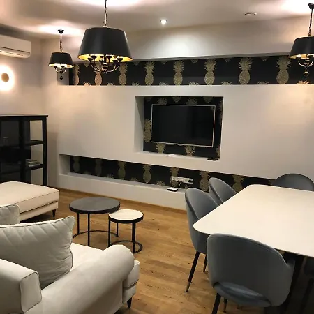 Apartment Storozhovskaya Str.6